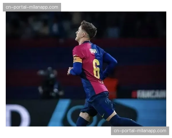 巴萨官方证实，加维左膝伤势恢复良好，已开始有球训练