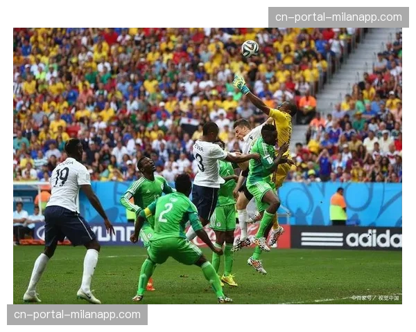 王子公园球场上演法甲第30轮焦点战，巴黎圣日耳曼迎战里昂